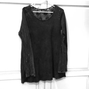 Basil ❤️Lola Top